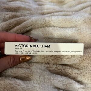 Victoria Beckham Longwear Crease-Proof Eyeshadow Stick “Oyster”